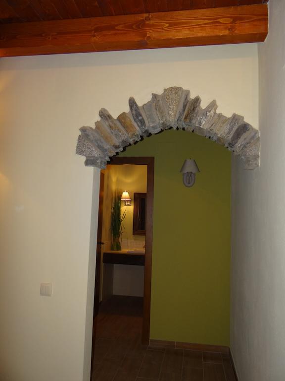 Alba D'Esteve. Casa Rural Espot Esterno foto